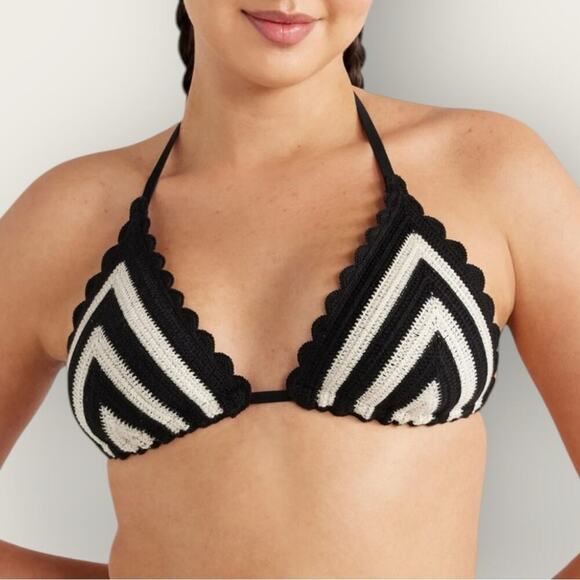 No Boundaries | Crochet Bikini Top | Black and White | Medium - Picture 1 of 9
